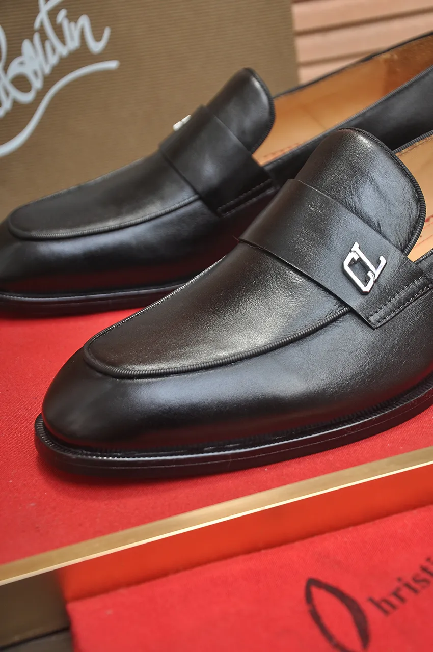 Men's shoes 💰620💶 [Chrstian Loubotin] Red-soled shoes 💋Original mold opening, the highest version on the market, purely handmade ➕Imported cowhide uppers, first-layer water-dyed cowhide lining! Original EU high-gloss outsole. 38 to 45 (45 customized)